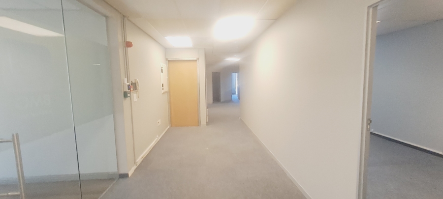 To Let commercial Property for Rent in Rosenpark Western Cape